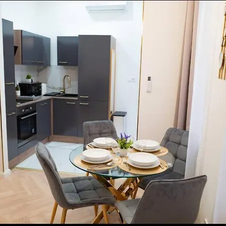 Gold'n Marble Boedapest