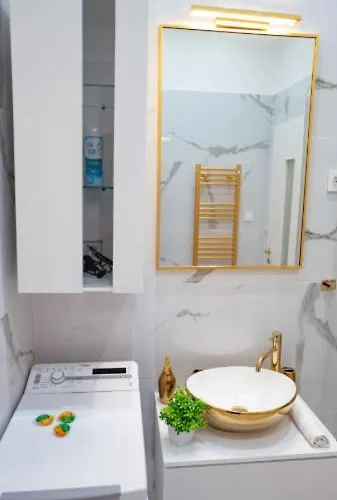 Gold'n Marble