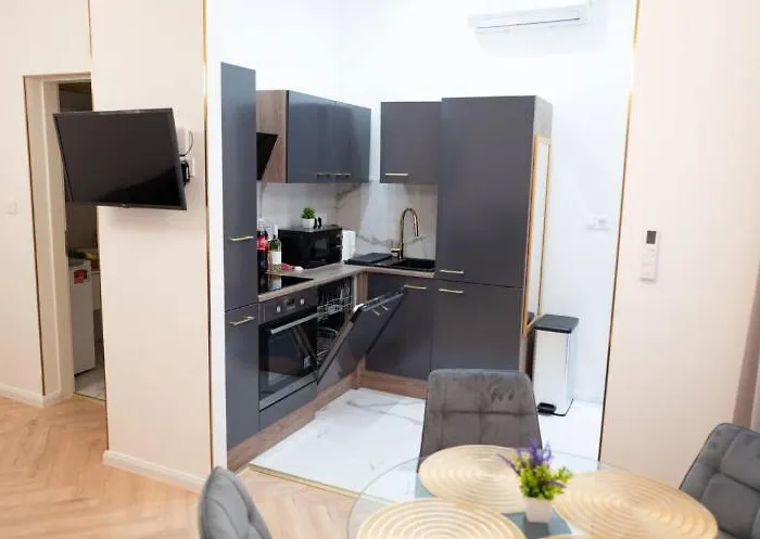 Gold'n Marble Appartement *