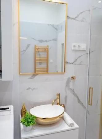 Gold'n Marble شقة *