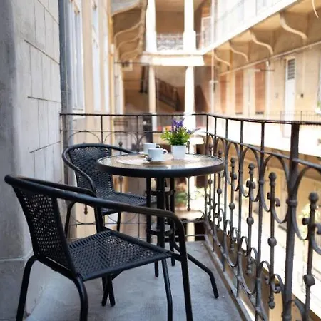 Gold'n Marble بودابست