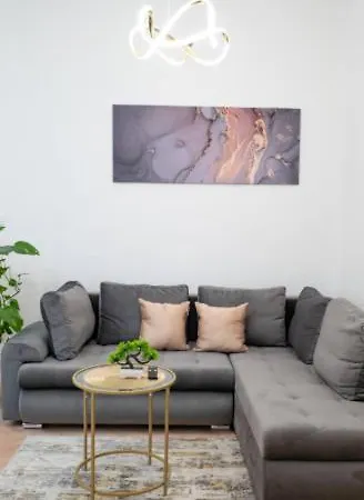 Gold'n Marble بودابست